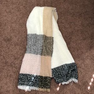 Color block Scarf